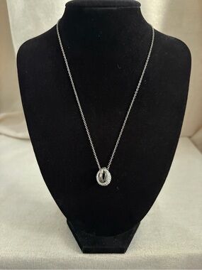 Charming Charlie Interlocking Circle Pendant Necklace - Silver